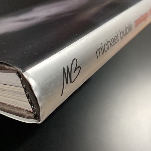 Michael Bublé Onstage Offstage: The Official Illustrated Memoir - Hardcover Book - Picture 11 of 11